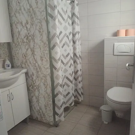 Lun Apartament Vir