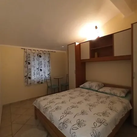 Apartment Lun