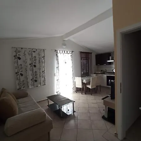 Apartment Lun