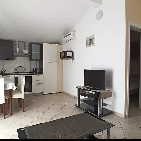 Apartment Lun *